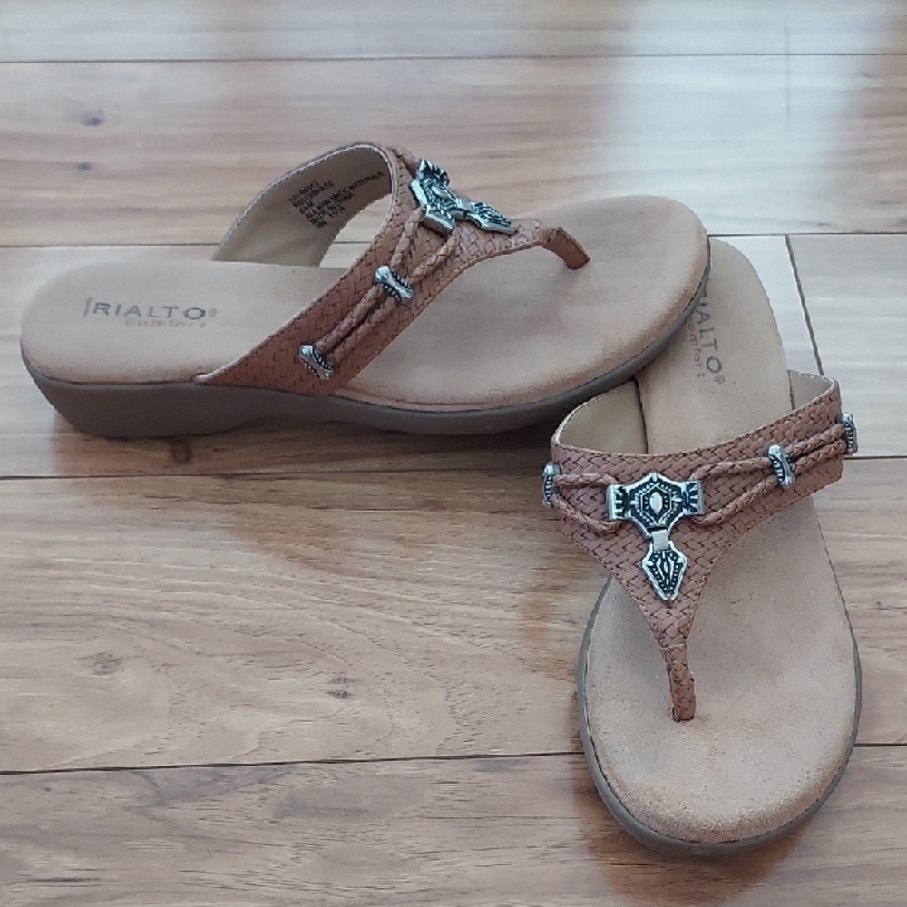 Rialto Women's Brown Sandals with Silver Accents